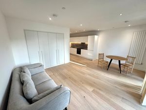 Photo 2- click for photo gallery